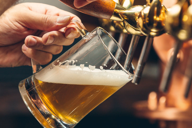 Bierausschank in der Dorfkneipe Krone